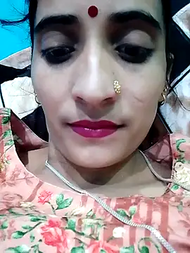 Snapshot of Pahadi_couple chatting on October 2025 03:49:01 AM Pahadi couple online show from October 2025 03:49:01 AM