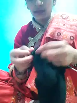 Snapshot of Pahadi_couple chatting on October 2025 04:57:01 AM Pahadi couple online show from October 2025 04:57:01 AM