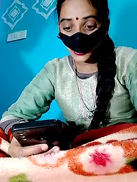 Snapshot of Pahadi_couple chatting on November 2025 05:17:01 AM Pahadi couple online show from November 2025 05:17:01 AM