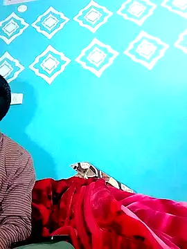 Snapshot of Pahadi_couple chatting on November 2025 07:18:01 AM Pahadi couple online show from November 2025 07:18:01 AM