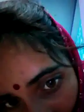 Snapshot of Pahadi_couple chatting on November 2025 10:47:02 AM Pahadi couple online show from November 2025 10:47:02 AM