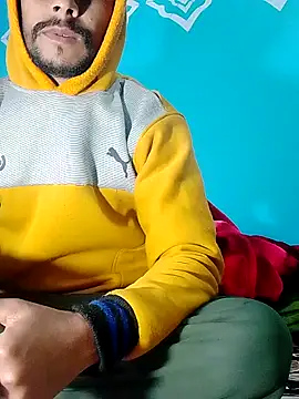 Snapshot of Pahadi_couple chatting on December 2025 10:13:01 AM Pahadi couple online show from December 2025 10:13:01 AM