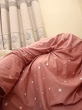 Snapshot of midnightmuse-03 chatting on November 2025 05:28:02 PM midnightmuse-03 online show from November 2025 05:28:02 PM