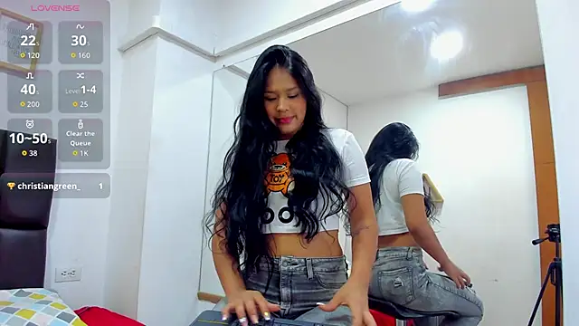 karol bustamante online show from October 2025 12:08:02 PM