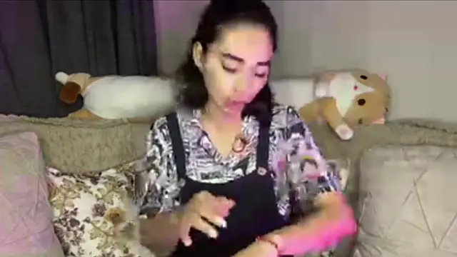 TAG MIGGI online show from October 2025 07:34:02 PM