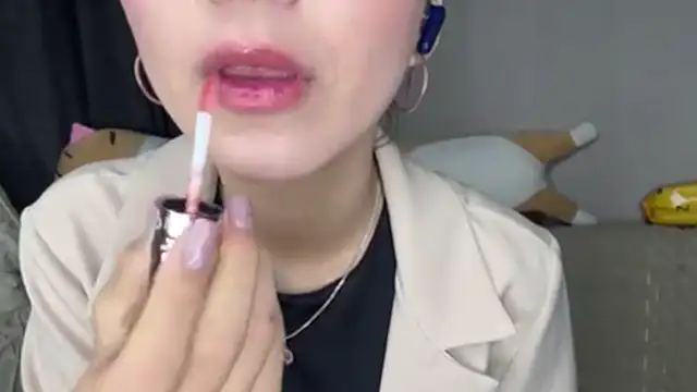 TAG MIGGI online show from October 2025 02:07:02 PM