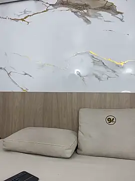 emily browne online show from October 2025 07:38:01 PM