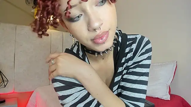 EmiilyWillss online show from September 2025 03:03:01 PM