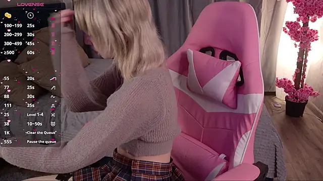 Snapshot of pinky_p1e chatting on September 2025 09:07:02 PM pinky p1e online show from September 2025 09:07:02 PM