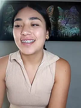 Snapshot of AmberGold- chatting on September 2025 09:53:01 PM AmberGold- online show from September 2025 09:53:01 PM