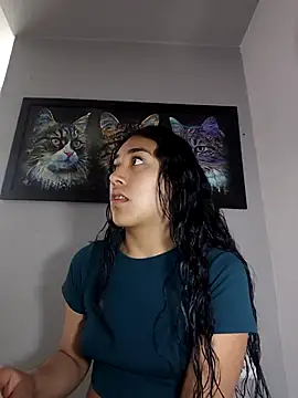 Snapshot of AmberGold- chatting on October 2025 10:19:01 PM AmberGold- online show from October 2025 10:19:01 PM