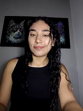 Snapshot of AmberGold- chatting on October 2025 09:18:02 AM AmberGold- online show from October 2025 09:18:02 AM