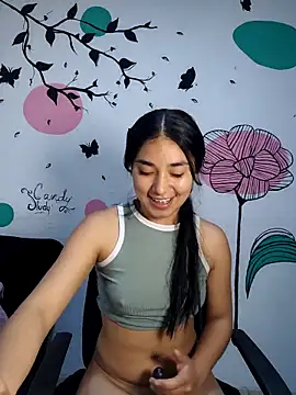 Snapshot of AmberGold- chatting on October 2025 10:49:01 AM AmberGold- online show from October 2025 10:49:01 AM