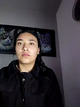 Snapshot of AmberGold- chatting on October 2025 09:10:01 AM AmberGold- online show from October 2025 09:10:01 AM