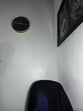 Snapshot of AmberGold- chatting on November 2025 08:01:02 AM AmberGold- online show from November 2025 08:01:02 AM