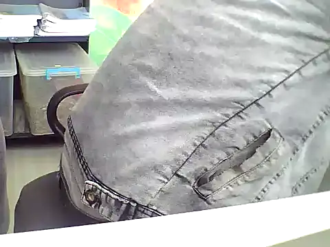 Snapshot of AMCIKSEVER42 chatting on December 2025 09:36:02 AM AMCIKSEVER42 online show from December 2025 09:36:02 AM