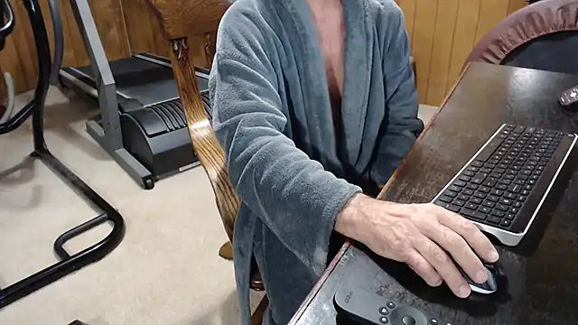 billy471 online show from October 2025 03:25:02 PM