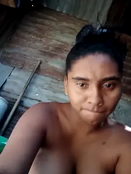 Lucy-Ferr online show from October 2025 07:03:02 PM