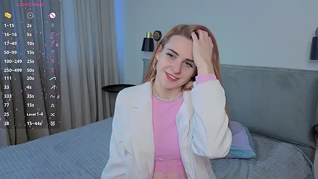 HelenMartines online show from November 2025 10:47:01 AM