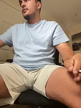 Snapshot of mixedcouplee69 chatting on October 2025 10:02:01 AM mixedcouplee69 online show from October 2025 10:02:01 AM