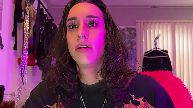 Snapshot of xoFrankie chatting on October 2025 09:14:02 PM xoFrankie online show from October 2025 09:14:02 PM