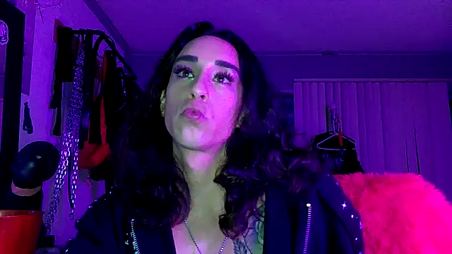 Snapshot of xoFrankie chatting on October 2025 03:42:02 AM xoFrankie online show from October 2025 03:42:02 AM