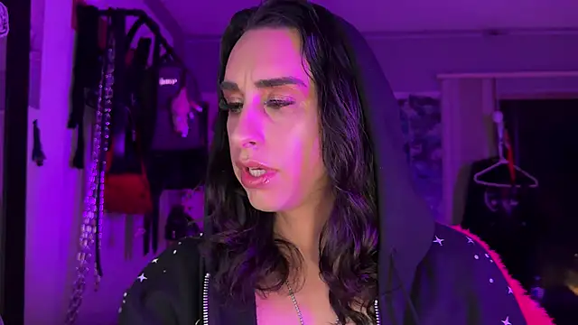 Snapshot of xoFrankie chatting on October 2025 01:50:01 AM xoFrankie online show from October 2025 01:50:01 AM