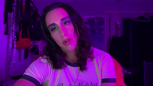 Snapshot of xoFrankie chatting on October 2025 05:48:02 AM xoFrankie online show from October 2025 05:48:02 AM