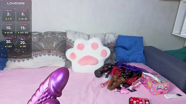 KittySweetness online show from September 2025 12:43:02 PM