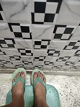 Snapshot of meenu_bhabhi547 chatting on October 2025 01:50:01 AM meenu bhabhi547 online show from October 2025 01:50:01 AM