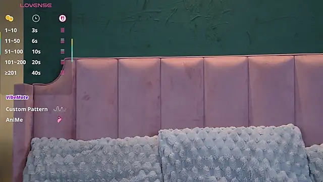 Snapshot of VanessaOlive chatting on September 2025 04:50:01 AM VanessaOlive online show from September 2025 04:50:01 AM