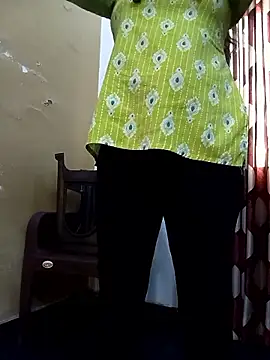 Snapshot of Rekha_89 chatting on October 2025 03:04:02 AM Rekha 89 online show from October 2025 03:04:02 AM