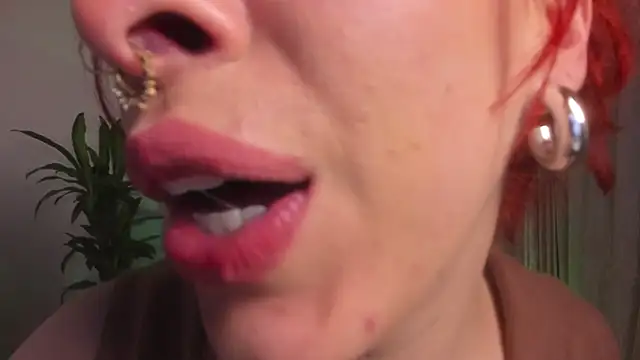 bri von dhara   online show from October 2025 04:40:01 PM