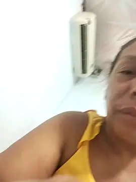 Naomi-Mature online show from September 2025 07:41:01 AM