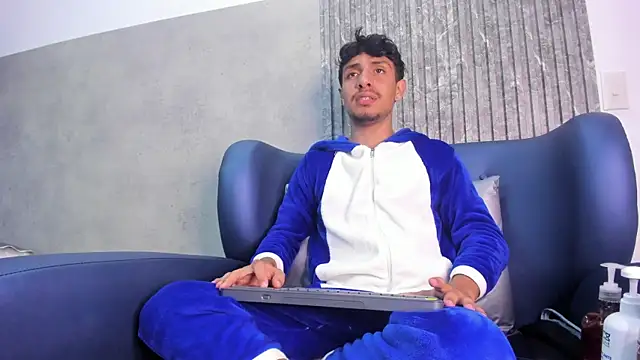 maximiliano jam online show from September 2025 03:32:02 AM