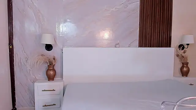 BellaSky4 online show from September 2025 12:43:01 PM