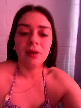 Snapshot of cami_lorena chatting on November 2025 01:00:01 PM cami lorena online show from November 2025 01:00:01 PM