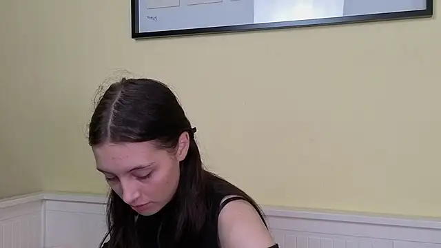VernaWylie online show from September 2025 08:18:02 AM