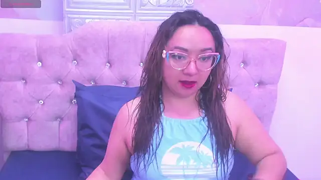 leyla smithh online show from October 2025 12:27:01 PM