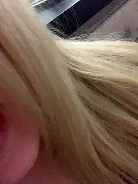 loiragoxtosinnha online show from November 2025 09:42:02 PM