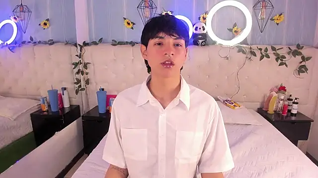 AleAurarashi online show from November 2025 03:17:02 AM