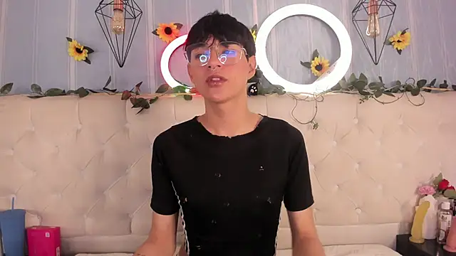 AleAurarashi online show from November 2025 04:14:02 AM