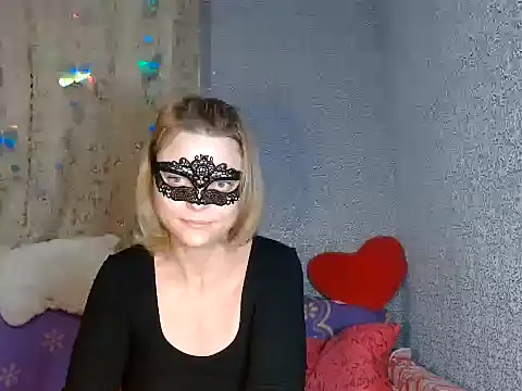 Miss Nona online show from November 2025 02:40:02 PM