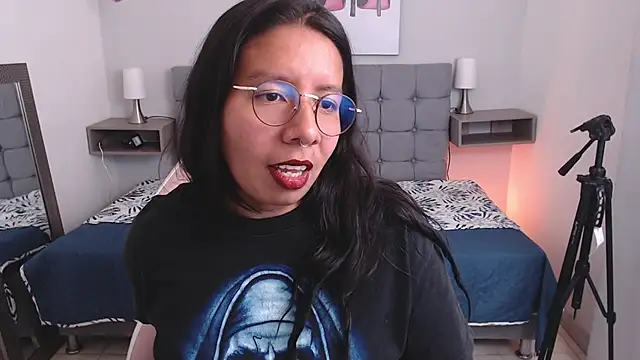 sophia reyes  online show from September 2025 04:14:02 AM