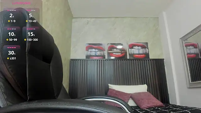 luna  dance online show from October 2025 06:42:02 PM