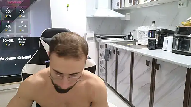 Snapshot of RyanStorm_ chatting on November 2025 04:18:01 PM RyanStorm online show from November 2025 04:18:01 PM