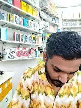 Snapshot of avi007p chatting on September 2025 10:41:01 AM avi007p online show from September 2025 10:41:01 AM