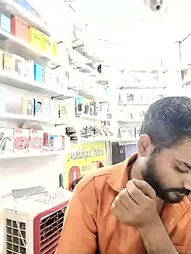 Snapshot of avi007p chatting on October 2025 12:35:01 PM avi007p online show from October 2025 12:35:01 PM