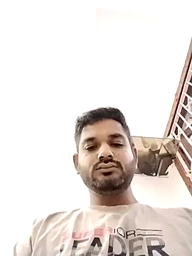 Snapshot of avi007p chatting on October 2025 12:52:02 AM avi007p online show from October 2025 12:52:02 AM