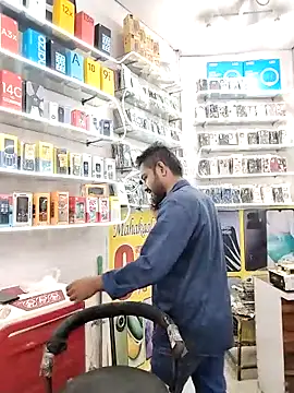 Snapshot of avi007p chatting on October 2025 11:33:02 AM avi007p online show from October 2025 11:33:02 AM